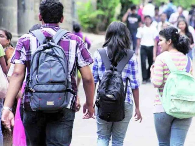 ईरान से भारतीय छात्रों को किस रास्ते निकाला जा रहा, कब पहुंचेंगे घर? ईरान से भारतीय छात्रों को किस रास्ते निकाला जा रहा, कब पहुंचेंगे घर?