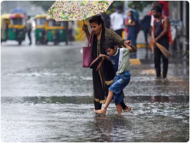 एमपी वालों आज संभलकर रहना, IMD ने जारी किया अलर्ट, बिहार से UP तक होगा सराबोर एमपी वालों आज संभलकर रहना, IMD ने जारी किया अलर्ट, बिहार से UP तक होगा सराबोर