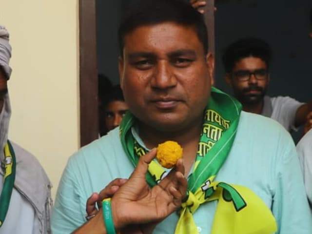 एड एक्शन, पूर्व जेजेपी विधायक राम नीवस और व्यवसायी सुनील बंसल गिरफ्तार एड एक्शन, पूर्व जेजेपी विधायक राम नीवस और व्यवसायी सुनील बंसल गिरफ्तार