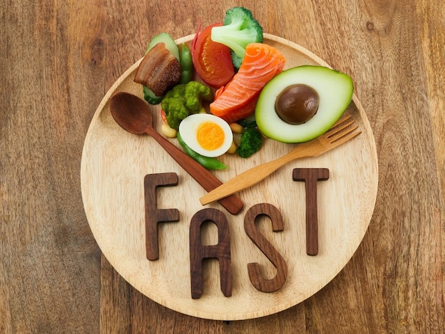 Fasting not only the body but also the mind; Wakes up your inner voice Fasting not only the body but also the mind; Wakes up your inner voice
