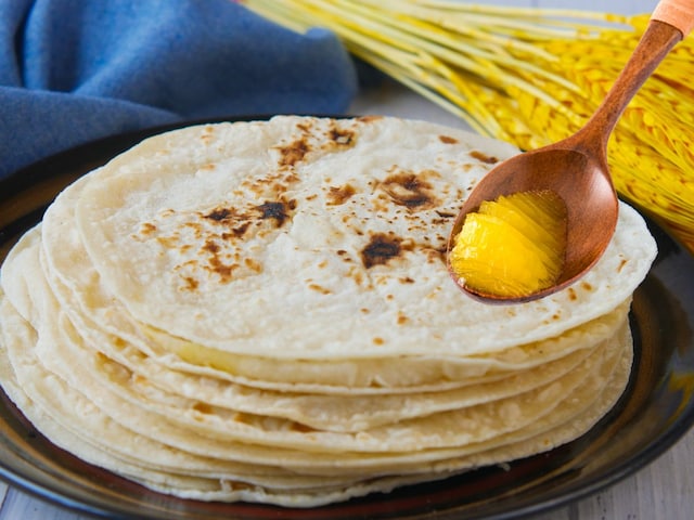 Should ghee be applied on bread? Know Acharya Balakrishna's shocking answer