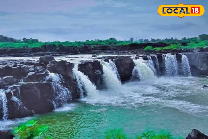 Bhadbhada Waterfall.