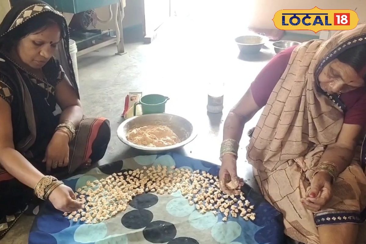 साल में सिर्फ 1 बाद खिलता है यह फूल, बनता है इससे चमत्कारी बड़ी