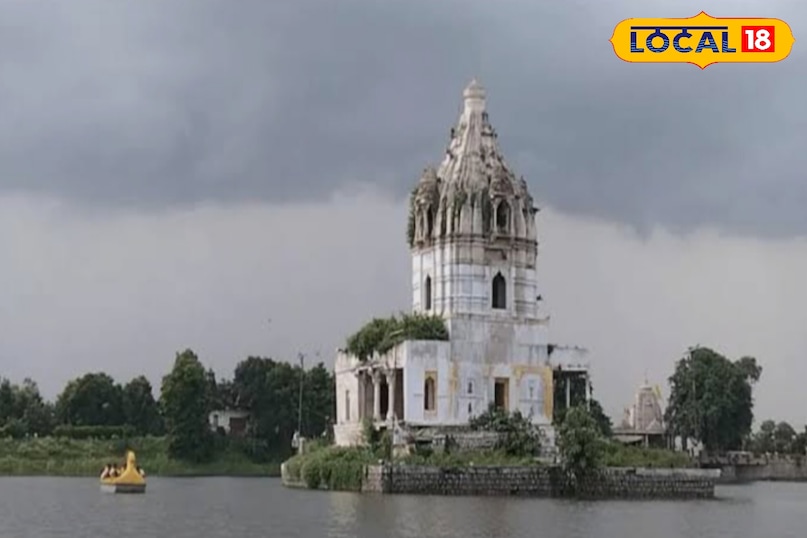 Rani pond of Rewa gives testimony to history.