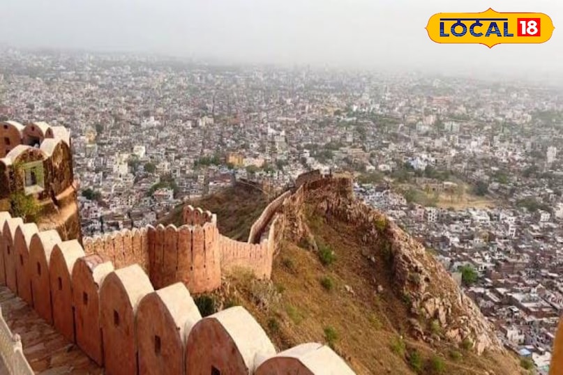 Jaipur Tourist Palace