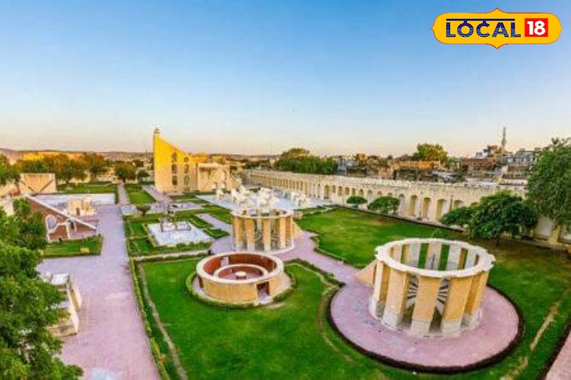 Jaipur Tourist Palace