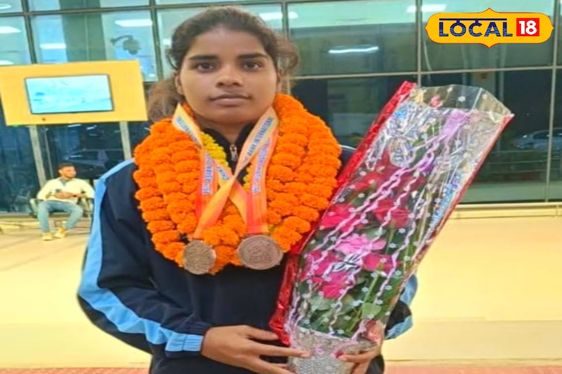 Komal Kumari Arwal Dragon Boat Champion, Komal Dragon Boat Medal Hong Kong, Bihar Sports Success Story, Medal Lao Naukri Pao Scheme, Arwal Girl Komal Kumari, Komal Komal Komal Komal Komal Komari Dragon Boat Race, Punjab River Practice Komal Kumari, Komal Kumari News, KOMAL KAMARI KARPI, KOMAL KUMARI DIHI, BOAT RACE Winner Komal Kumari, Komal Singh Dragon Dragon Boat Champion, Dragon Boat Race China, Dragon Boat Race China, Arwal Boat Race Race, Girl, Komal Karpi Dehi Village 
