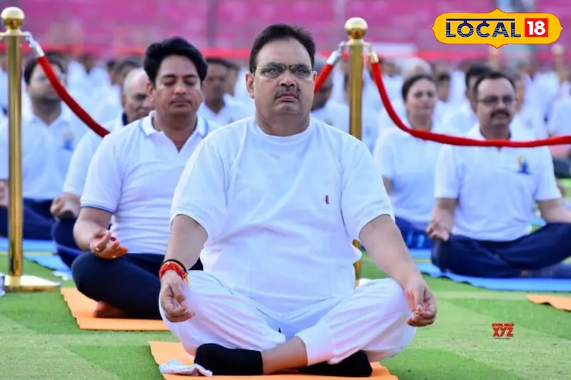मखमली धोर जैसलमेर के खुहादी में है मखमली धोर जैसलमेर के खुहादी में है