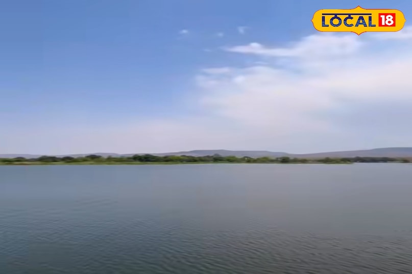 रीवा के नदी नले उफान पर.