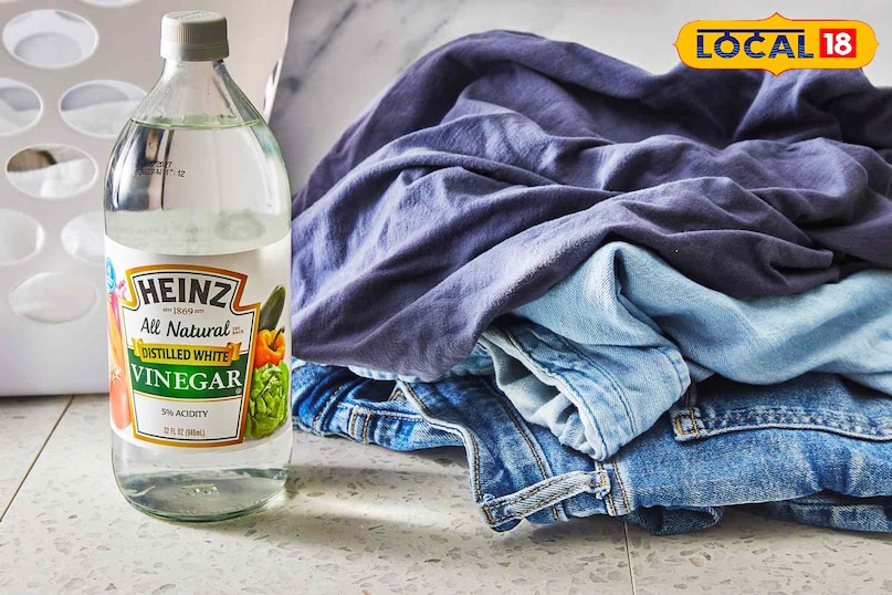 Clothes smell in monsoon, How to remove odor from clothes in rainy season, Home remedies, local18, khargone letest news, Madhya Pradesh hindi news, tips & trick 