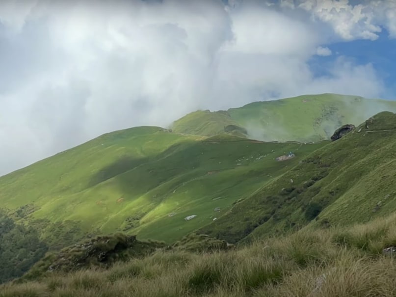 A Stunning Path Through Alpine Meadows (Bugyals)