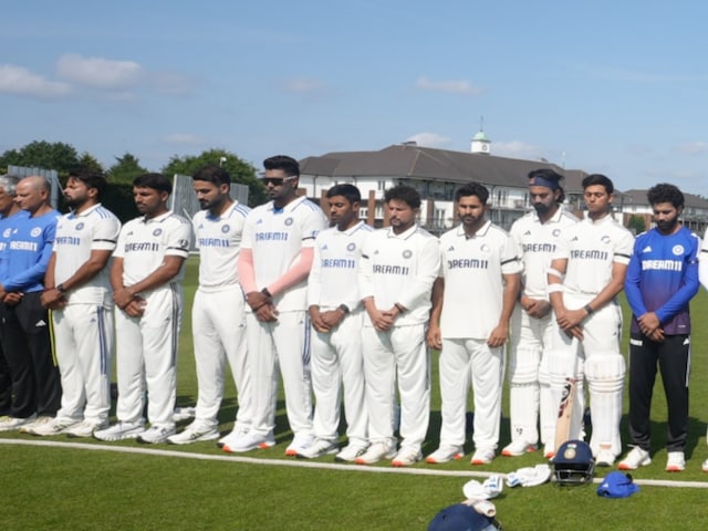 Why Indian cricket team came to play with black bandage in England Why Indian cricket team came to play with black bandage in England