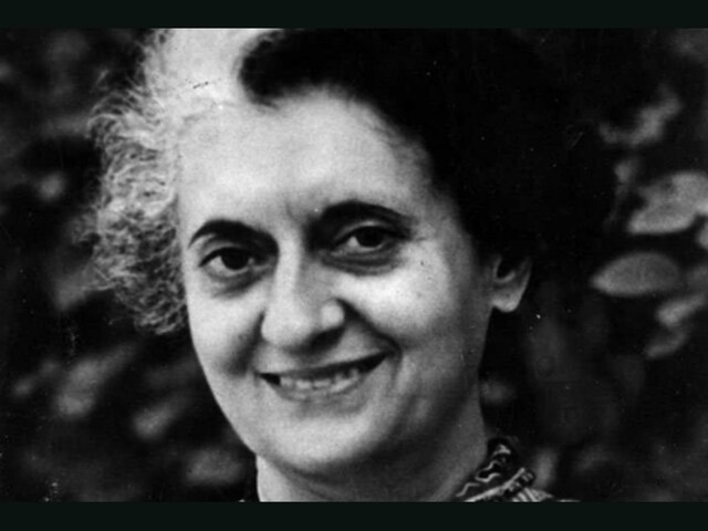  रेडियो पर इंदिरा गांधी को वो आवाज, जिससे कांप उठा लोकतंत्र