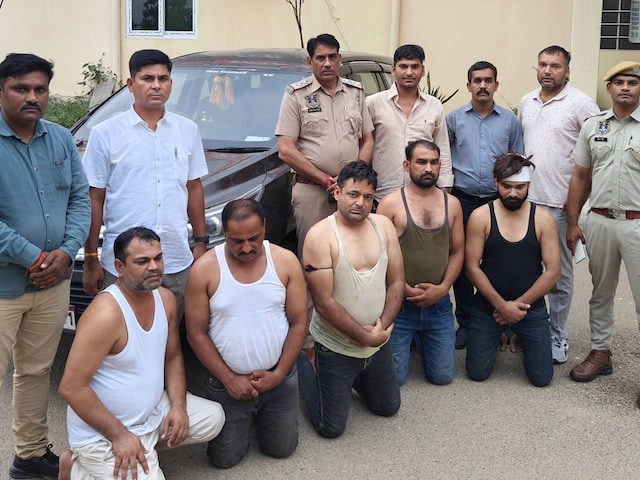 शातिर डाकू की चालें, 60 लाख बादाम लूटे और इन -लाव्स में छिप गईं शातिर डाकू की चालें, 60 लाख बादाम लूटे और इन -लाव्स में छिप गईं