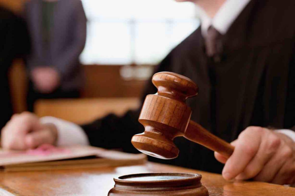 ठाणे की अदालत ने सौतेली मां की हत्या के आरोपी को बरी किया