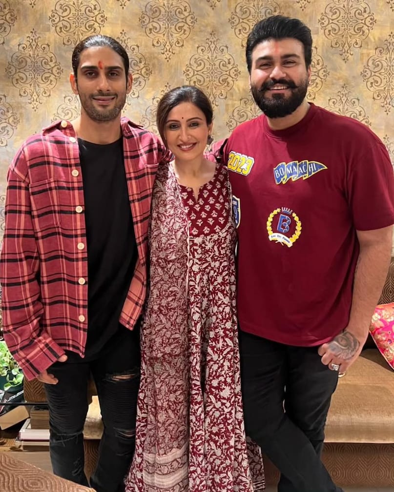 Juhi Babbar brothers