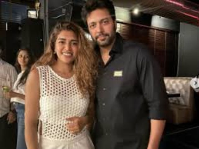Ravi Mohan's GF Kenisha Francis is pregnant? Singer reacted Ravi Mohan's GF Kenisha Francis is pregnant? Singer reacted