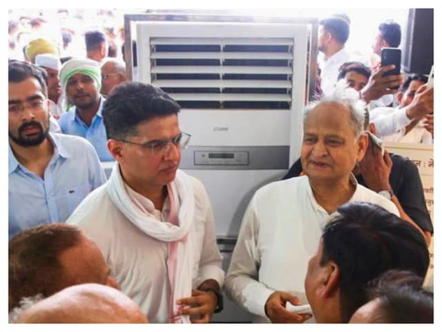 गेहलोट पर सचिन पायलट के नरम रुख ने राहुल गांधी को 50% युवाओं को याद दिलाया? गेहलोट पर सचिन पायलट के नरम रुख ने राहुल गांधी को 50% युवाओं को याद दिलाया?