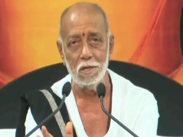 'खुलासे कर सकता हूं मगर...' सूतक काल में कथा करने पर मुरारी बापू ने मांगी माफी 'खुलासे कर सकता हूं मगर...' सूतक काल में कथा करने पर मुरारी बापू ने मांगी माफी