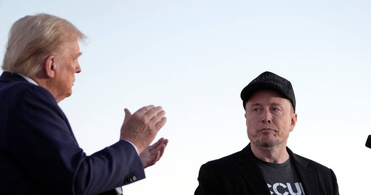 Trump Musk Feud: सुलह का सिग्नल! ट्रंप पर 'एपस्टीन फाइल्स' वाला आरोप लगाकर पीछे हटे मस्क, डिलीट किया पोस्ट - News18 Hindi