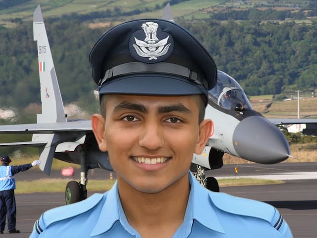 सैनीक स्कूल से यात्रा शुरू हुई, सेना के जुनून ने भाग्य बदल दिया, अब उड़ान अधिकारी सैनीक स्कूल से यात्रा शुरू हुई, सेना के जुनून ने भाग्य बदल दिया, अब उड़ान अधिकारी