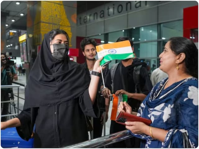 इजरायल से 3 और ईरान से 11 उड़ानें.. 3100 से ज्यादा भारतीय मौत के मुंह से निकले इजरायल से 3 और ईरान से 11 उड़ानें.. 3100 से ज्यादा भारतीय मौत के मुंह से निकले