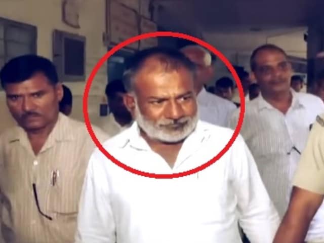 पाक जासूस शकुर खान का ज्योति मल्होत्रा से संबंध! मोबाइल डेटा से प्राप्त जानकारी पाक जासूस शकुर खान का ज्योति मल्होत्रा से संबंध! मोबाइल डेटा से प्राप्त जानकारी