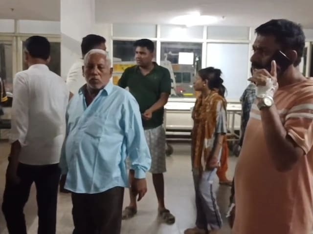पिता और दो भाइयों को ऑमलेट में नशीला दवा खिलाकर प्रेमी संग भागी लड़की