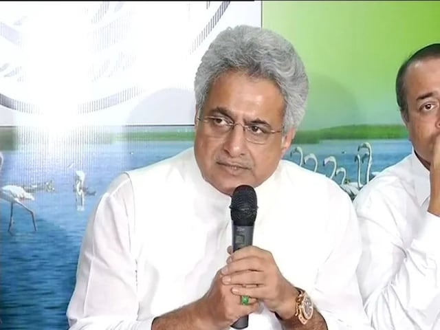 कौन हैं टीएमसी नेता महुआ मोइत्रा के पति,क्या करते हैं, कितनी है कमाई?