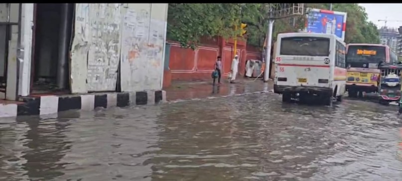 JHAJJHAM RAINS ने जयपुर में आपदा पैदा की, सड़कों पर भारी जलभराव जीवन को परेशान किया 2 Raj2 2025 06 4d90b32b033875768527faf3e053941f