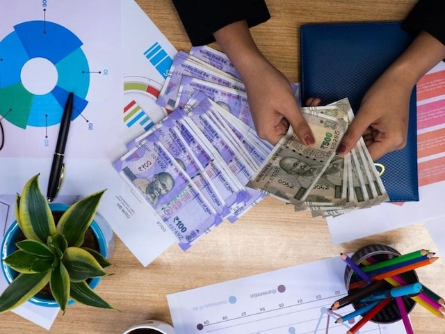  आम आदमी की तो चांदी हो गई, जानिए कैसे RBI ने दिया सरप्राइज पैकेज?
