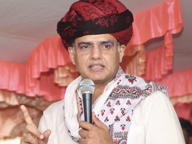 सचिन पायलट की 'संतुलन वाली राजनीति', जानें भविष्य के क्या नए संकेत दे रही है? सचिन पायलट की 'संतुलन वाली राजनीति', जानें भविष्य के क्या नए संकेत दे रही है?