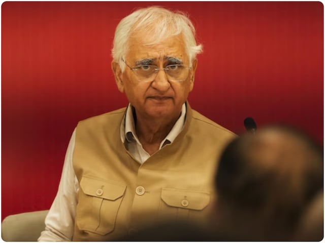 कांग्रेस करेगी सलमान खुर्शीद पर कार्रवाई? PM की तारीफ करने पर पार्टी नाराज