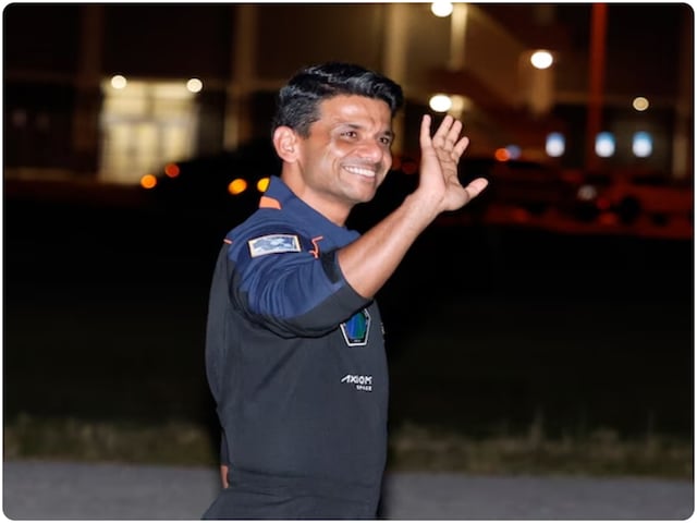 ...और अपने टीचर को देख सहम गए थे शुभांशु शुक्ला, सर ने सुनाया दिलचस्प किस्सा ...और अपने टीचर को देख सहम गए थे शुभांशु शुक्ला, सर ने सुनाया दिलचस्प किस्सा