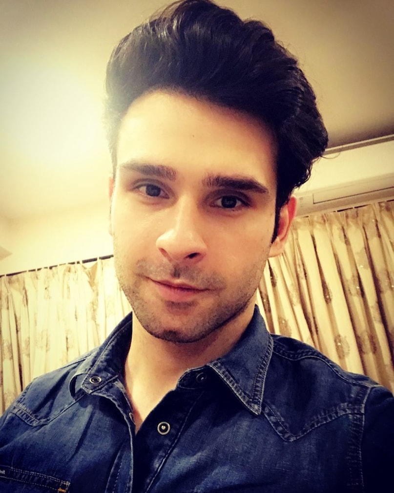 Girish Kumar, Girish Kumar Films, Girish Taurani Networth, Why Girish Taurani Quit Acting Career, Ramaiya Vastavaiya Actor, Girish Taurani Coo Company, Girish Kumar, Who is Girish Kumar, Girish Kumar, Girish Kumar, Girish Kumar, Girish Kumar, Girish Kumar Girish Kumar