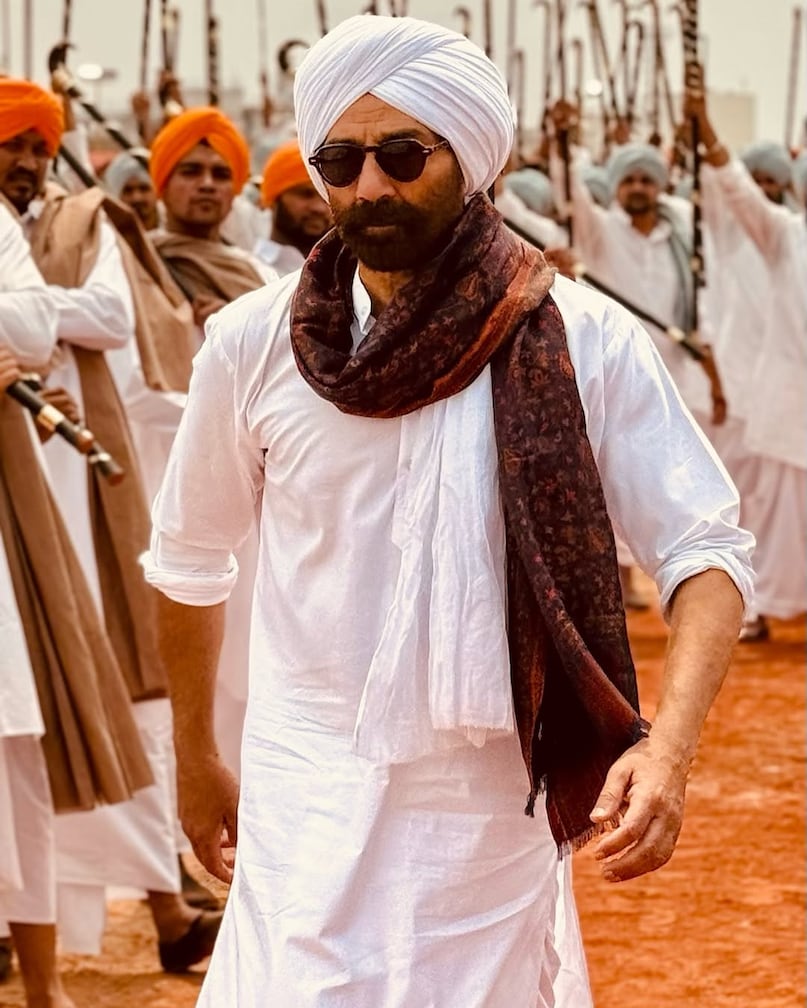 Sunny Deol, Sunny Deol News, Sunny Deol Movies, Box Office Collections, Sunny Deol on Fake Box Office Collections, Sunny Deol Age, Sunny Deol Father, Sunny Deol Father, Sunny Deol Border 2, Sunny Deol Jaat, Sani Deol, Sani Deol, Deol's film