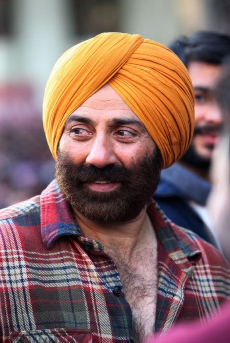 Sunny Deol, Sunny Deol News, Sunny Deol Movies, Box Office Collections, Sunny Deol on Fake Box Office Collections, Sunny Deol Age, Sunny Deol Father, Sunny Deol Father, Sunny Deol Border 2, Sunny Deol Jaat, Sani Deol, Sani Deol, Deol's film