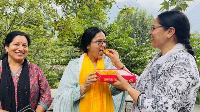 सबसे युवा प्रधान बनीं, बेटी डॉक्टर...कौन हैं WC की चेयरमैन विद्या नेगी?