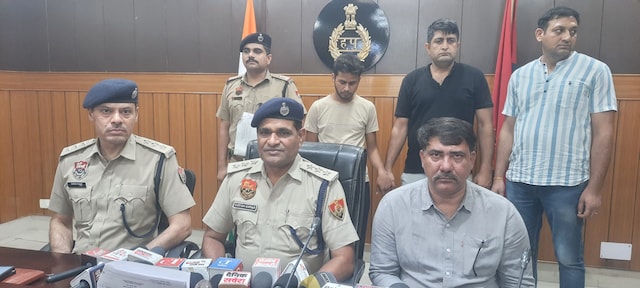 यूपी की प्रेमी-बंगाल प्रेमिका, 5 महीने तक लिव-इन में थी, तब लड़की की हत्या कर दी गई थी यूपी की प्रेमी-बंगाल प्रेमिका, 5 महीने तक लिव-इन में थी, तब लड़की की हत्या कर दी गई थी