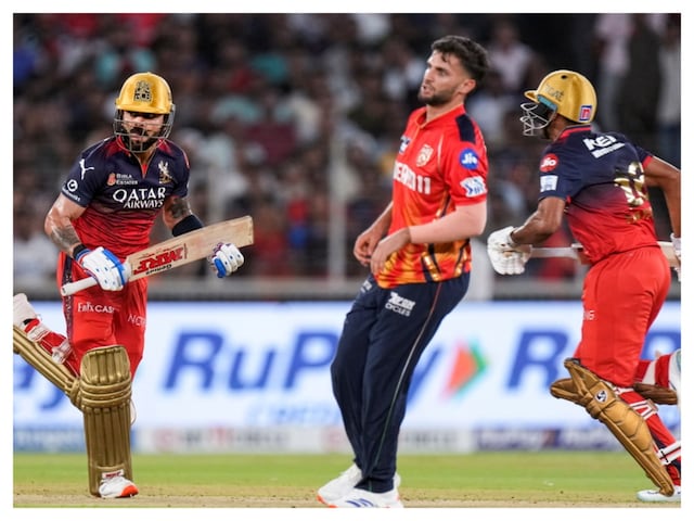 Umpires did bias! Kohli was not stopped nor warning ... Gavaskar raised questions Umpires did bias! Kohli was not stopped nor warning ... Gavaskar raised questions