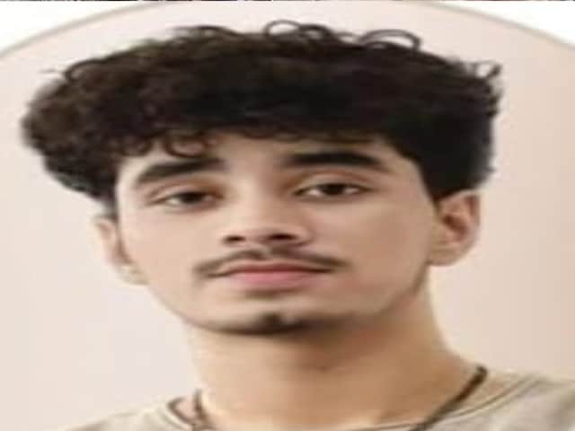 हनुमंगढ़ के होनहार डॉक्टर की मृत्यु विमान दुर्घटना में होती है, क्षेत्र में शोक की लहर हनुमंगढ़ के होनहार डॉक्टर की मृत्यु विमान दुर्घटना में होती है, क्षेत्र में शोक की लहर