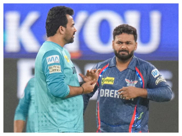 ट्रॉफी नहीं मिली तो छंटनी में जुट गईं टीमें, जहीर खान निशाने पर, ऋषभ पंत... ट्रॉफी नहीं मिली तो छंटनी में जुट गईं टीमें, जहीर खान निशाने पर, ऋषभ पंत...