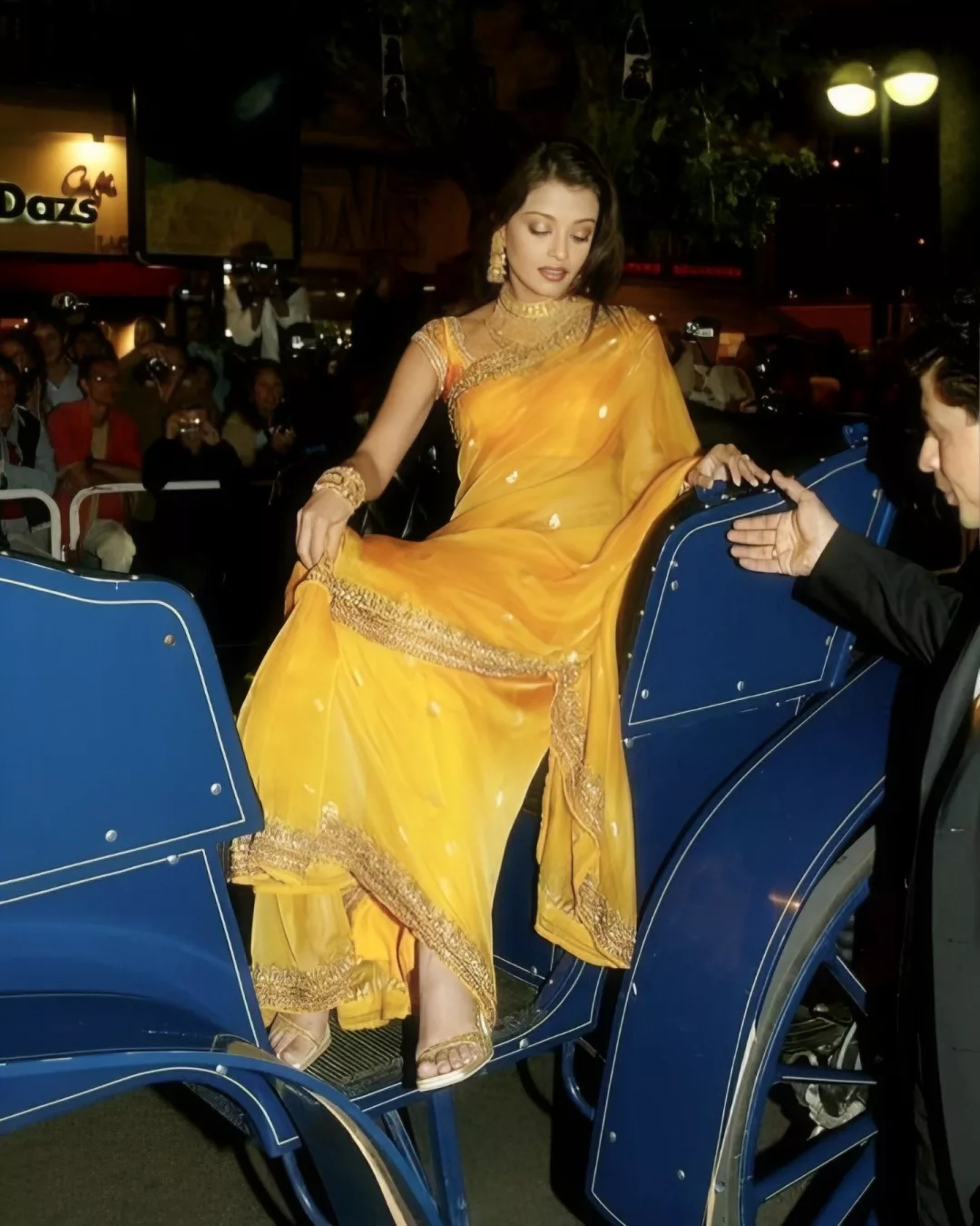aishwarya rai, aishwarya rai secret affair, aishwarya rai manisha koirala, aishwarya rai manisha koirala fight, aishwarya rai affair controversy, aishwarya rai rajeev mulchandani, manisha koirala rajeev mulchandani, ऐश्वर्या राय के अफेयर, Google News, aishwarya rai, aishwarya rai secret affair, aishwarya rai manisha koirala, aishwarya rai manisha koirala fight, aishwarya rai affair controversy, aishwarya rai rajeev mulchandani, manisha koirala rajeev mulchandani, ऐश्वर्या राय के अफेयर, Google News,