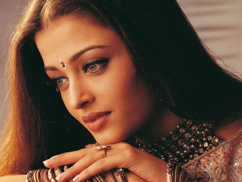 aishwarya rai movie (1)-2025-06-7fa02a17e597f10ff4cef1be1c72bb75