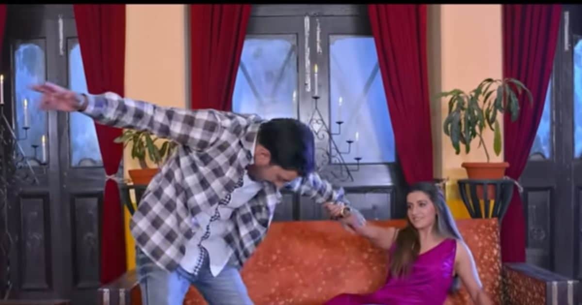 Akshara Singh Song: ‘राती के डेढ़ बजे’ अक्षरा सिंह ने नाइटी में किया डांस, देखते ही सकपका गए निरहुआ