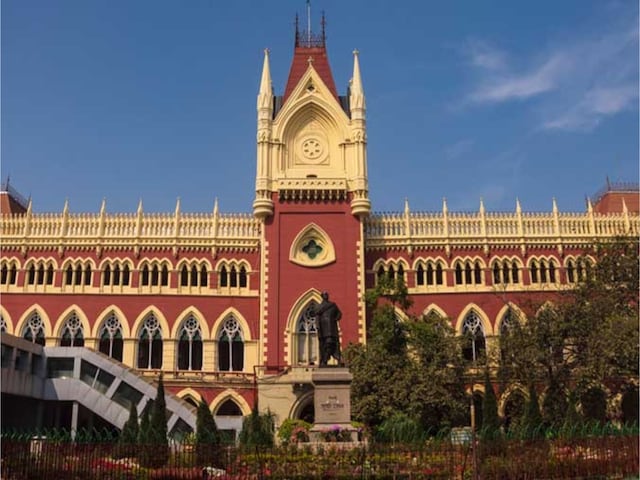बंगाल के लाखों लोगों के लिए खुशखबरी, कलकत्ता हाईकोर्ट ने दिया बड़ा आदेश बंगाल के लाखों लोगों के लिए खुशखबरी, कलकत्ता हाईकोर्ट ने दिया बड़ा आदेश