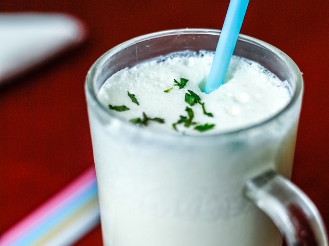 Whether you should drink buttermilk daily to stay fit? Do not suffer losses by considering the benefit somewhere! Whether you should drink buttermilk daily to stay fit? Do not suffer losses by considering the benefit somewhere!