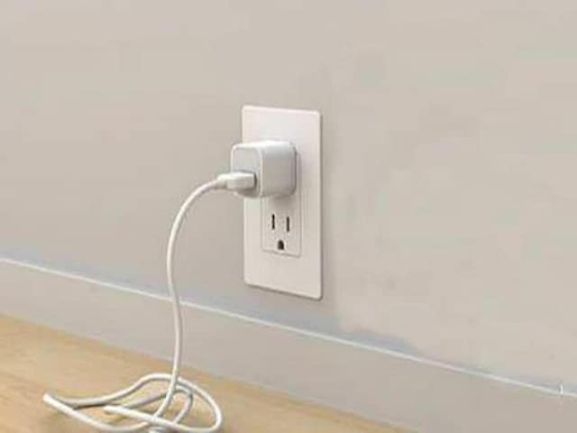 Does the charger stay on electricity? 99% percent of people do not know the correct answer Does the charger stay on electricity? 99% percent of people do not know the correct answer