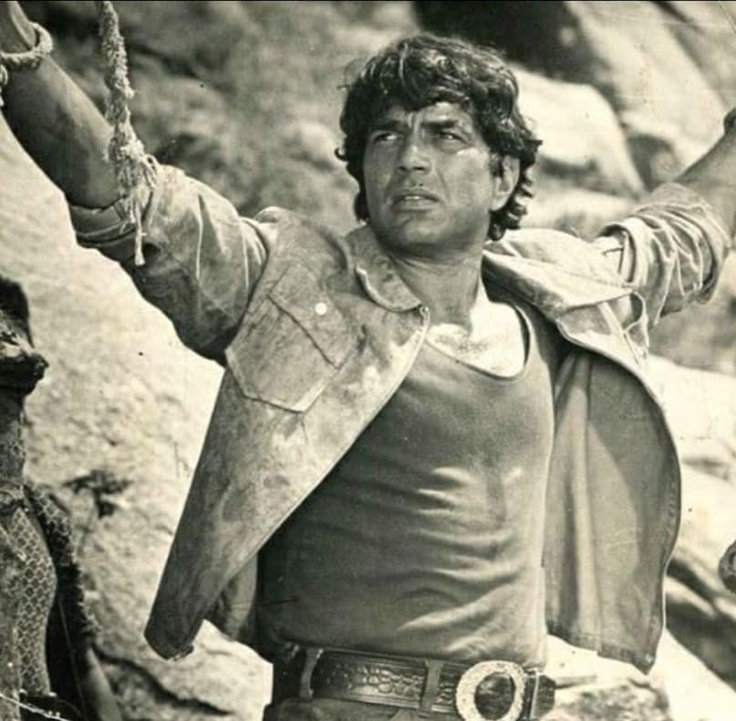 Dharmendra, Dharmendra sholay, Dharmendra movies, movie sholay trivia, sholay unknown facts, शोले मूवी ट्रीविया, धर्मेंद्र मूवीज Dharmendra, Dharmendra sholay, Dharmendra movies, movie sholay trivia, sholay unknown facts, शोले मूवी ट्रीविया, धर्मेंद्र मूवीज