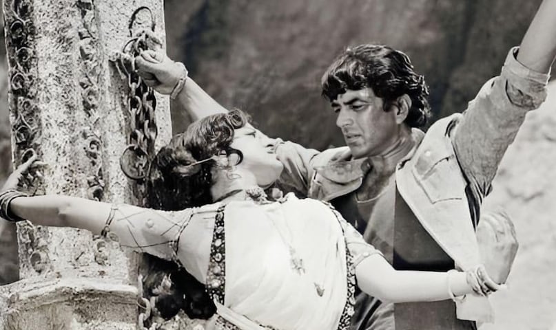 Dharmendra, Dharmendra sholay, Dharmendra movies, movie sholay trivia, sholay unknown facts, शोले मूवी ट्रीविया, धर्मेंद्र मूवीज Dharmendra, Dharmendra sholay, Dharmendra movies, movie sholay trivia, sholay unknown facts, शोले मूवी ट्रीविया, धर्मेंद्र मूवीज